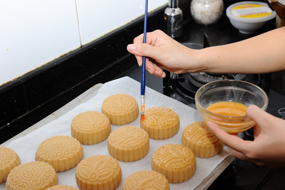 Cách làm bánh trung thu nhân đậu xanh (4)